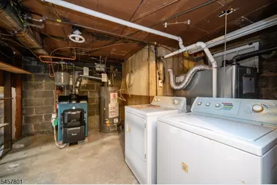 25 Broad Ter, Bloomfield, NJ 07003 - Photo 20
