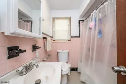 25 Broad Ter, Bloomfield, NJ 07003 - Photo 10