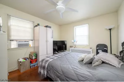 25 Broad Ter, Bloomfield, NJ 07003 - Photo 14