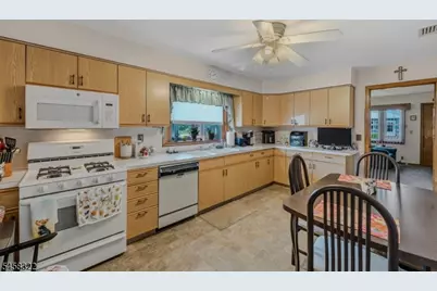 59 Huron Ave, Clifton, NJ 07013 - Photo 20