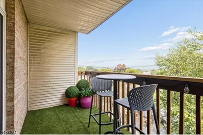 4 Di Donna Ct #4, Clifton, NJ 07013 - Photo 12