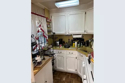 638 Meadow St, Roselle, NJ 07203 - Photo 8