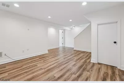 539 Logan Dr, Roxbury Township, NJ 07850 - Photo 12