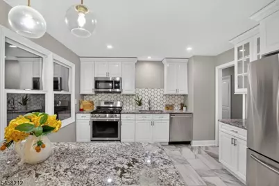 247 Farragut Rd, North Plainfield, NJ 07062 - Photo 10