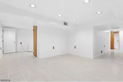 21 Aspen Rd, West Orange Township, NJ 07052 - Photo 30