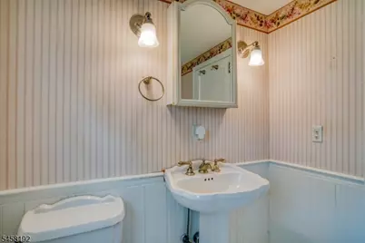 25 Monroe St, Somerville, NJ 08876 - Photo 22