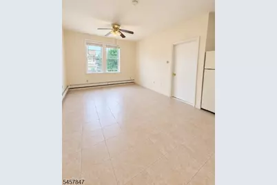 275 Delawanna Ave #4, Clifton, NJ 07014 - Photo 2