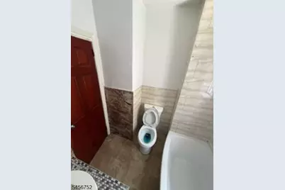 192 Avenue B, Bayonne, NJ 07002 - Photo 12