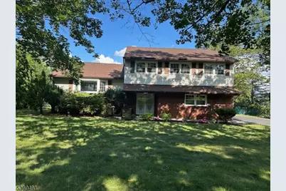 3 Crescent Dr, Parsippany, NJ 07054 - Photo 1