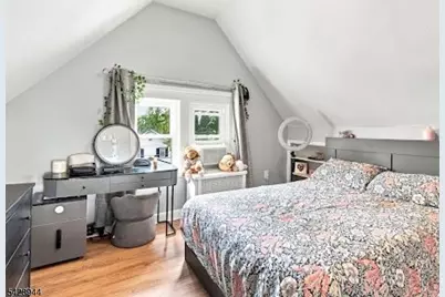 345 E Clay Ave, Roselle Park, NJ 07204 - Photo 22