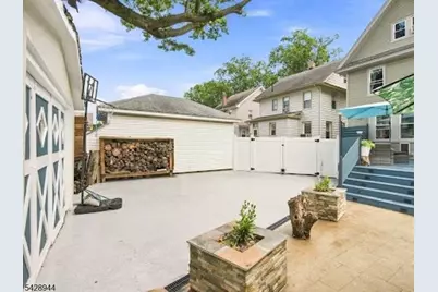 345 E Clay Ave, Roselle Park, NJ 07204 - Photo 32