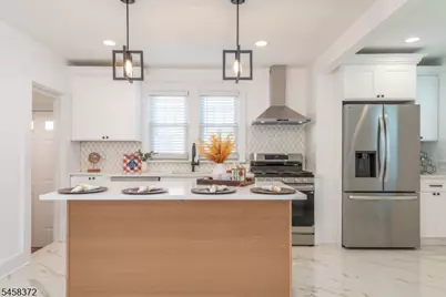 1118 Van Houten Ave, Clifton, NJ 07013 - Photo 2
