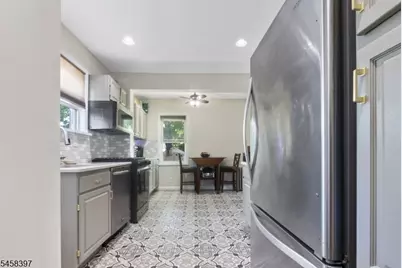 330 Simons Ave, Hackensack, NJ 07601 - Photo 18
