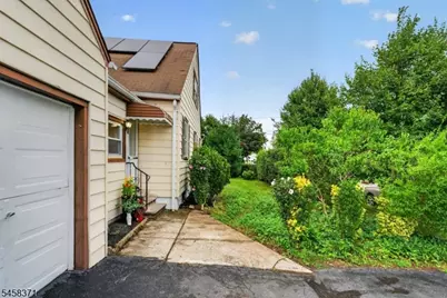 2101 Summit Ter, Linden, NJ 07036 - Photo 20