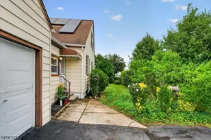2101 Summit Terrace, Linden, NJ 07036 - Photo 20