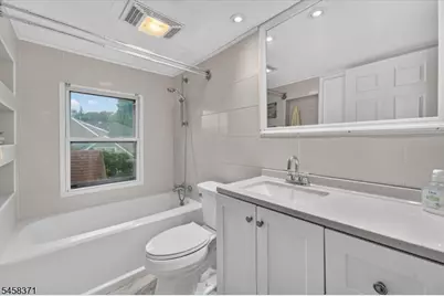 2101 Summit Ter, Linden, NJ 07036 - Photo 14