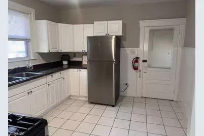 27 Somerset St #2, Somerville, NJ 08876 - Photo 6