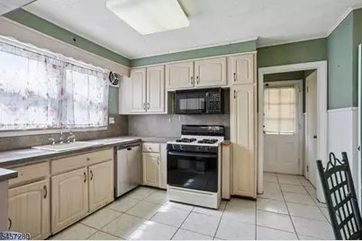 244 Belleview Ter, Hillside, NJ 07205 - Photo 16