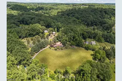 15 Palatine Rd, Tewksbury Township, NJ 07830 - Photo 2