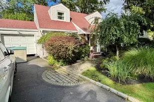 70 Mayfair Dr, West Orange Township, NJ 07052 - Photo 2