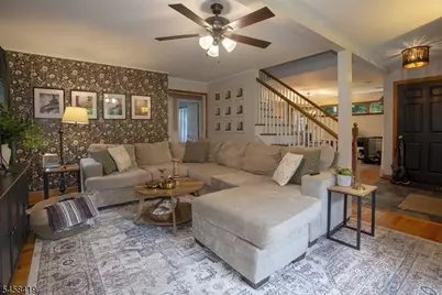 6 Helen St, Hopatcong, NJ 07874 - Photo 4