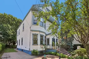 30 Somme St, Newark, NJ 07105 - Photo 2
