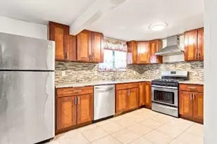 80 Churchill Ave, Franklin Township, NJ 08873 - Photo 4
