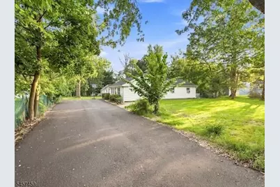 80 Churchill Ave, Franklin Township, NJ 08873 - Photo 18