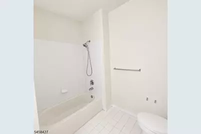 10 Devonshire Dr #141, Clifton, NJ 07013 - Photo 12