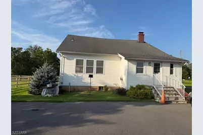 132 Hillsborough Rd, Hillsborough Township, NJ 08844 - Photo 14