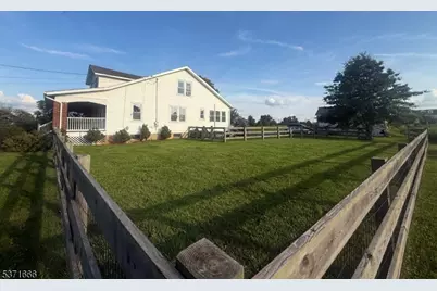 132 Hillsborough Rd, Hillsborough Township, NJ 08844 - Photo 4