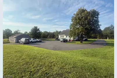 132 Hillsborough Rd, Hillsborough Township, NJ 08844 - Photo 10