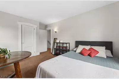 32 Barrington Ave, Clifton, NJ 07011 - Photo 32