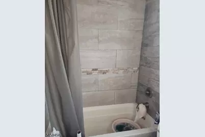 16 Bellevue St, Elizabeth, NJ 07202 - Photo 4