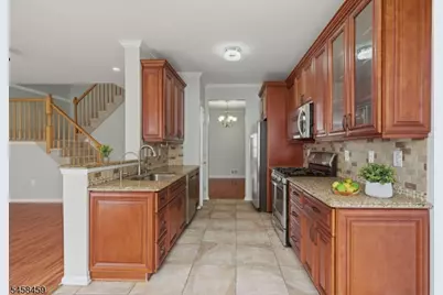 13 Reins Ct, Franklin Township, NJ 08873 - Photo 8