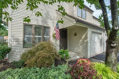 45 Stonegate Dr, Roseland, NJ 07068 - Photo 24