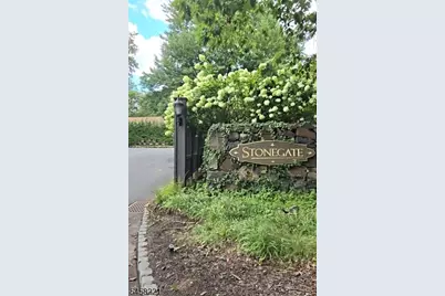 45 Stonegate Dr, Roseland, NJ 07068 - Photo 26