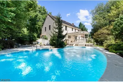 11 Cambridge Dr, Clinton Township, NJ 08801 - Photo 2