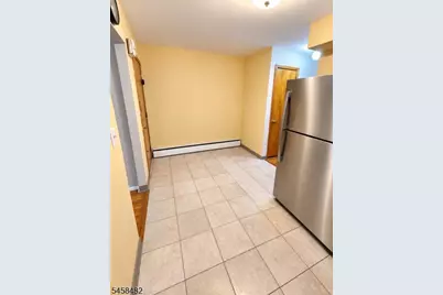 556 Cleveland Ave, Linden, NJ 07036 - Photo 4