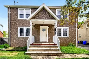 226 N 3rd Ave, Manville, NJ 08835 - Photo 2
