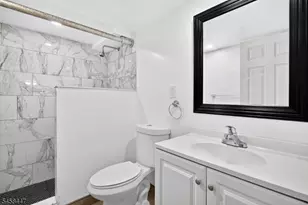 226 N 3rd Ave, Manville, NJ 08835 - Photo 20