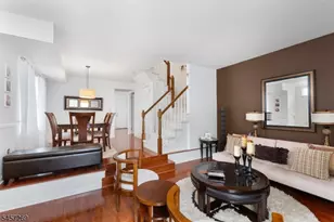 11 Ashley Ct, Bedminster Township, NJ 07921 - Photo 6