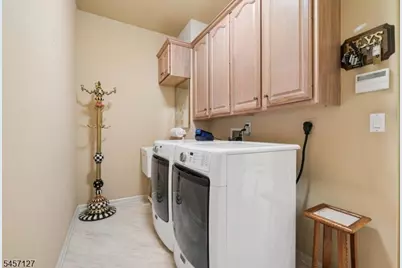 24 Benedict Cres, Bernards Township, NJ 07920 - Photo 16
