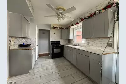 319 E 1st Ave #1, Roselle, NJ 07203 - Photo 6