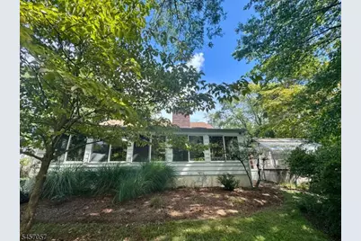 5 Oakura Ln, Bedminster Township, NJ 07921 - Photo 4