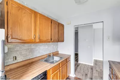 1595 E 2nd St #3, Scotch Plains Township, NJ 07076 - Photo 8