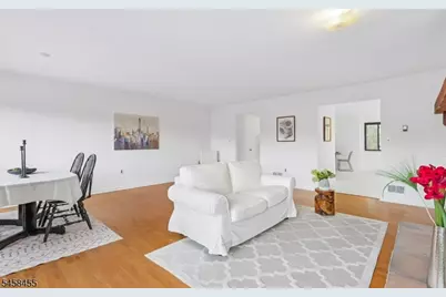38 Park St #4-G, Florham Park, NJ 07932 - Photo 4