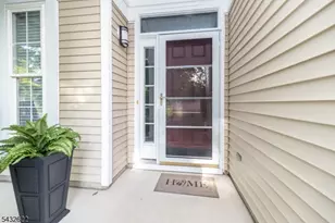 6 Weybourne Ln, White Township, NJ 07823 - Photo 2