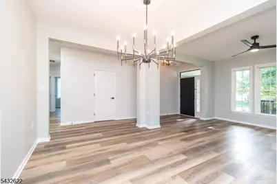 6 Weybourne Ln, White Township, NJ 07823 - Photo 8