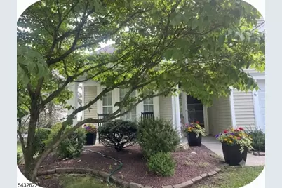 6 Weybourne Ln, White Township, NJ 07823 - Photo 4